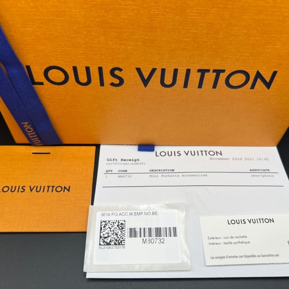 LOUIS VUITTON Mini Pochette. NEW! Never Used. - Picture 10 of 11